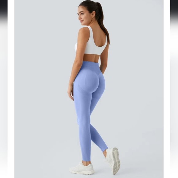 Halara Seamless Flow Legging - Picture 5 of 5